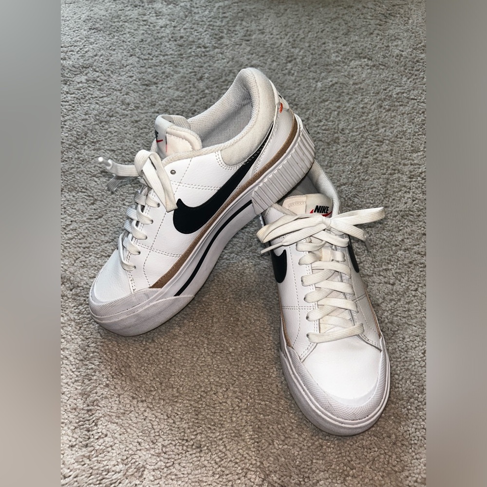 Brand new Nike court legacy shoes